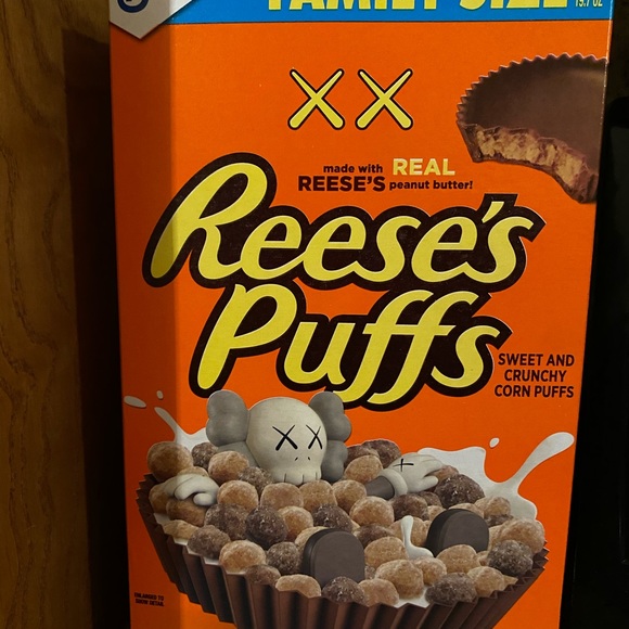 Kaws box - Picture 2 of 2